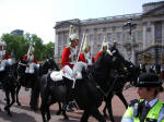 Mounted Regiments change the Queen�s Life Guard. A Long Guard (17 men) is mounted when The Queen is resident in London, otherwise a Short Guard (12 men) is mounted.